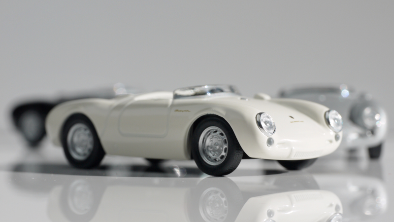Illustration for article titled Kyosho Porsche 4 1/64 #85 - Projekt RennSport Käfer #5 - 1955 Porsche 550